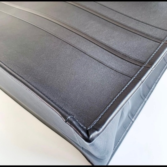 Christian Dior Leather Book Tote - Medium - Picture 7 of 16